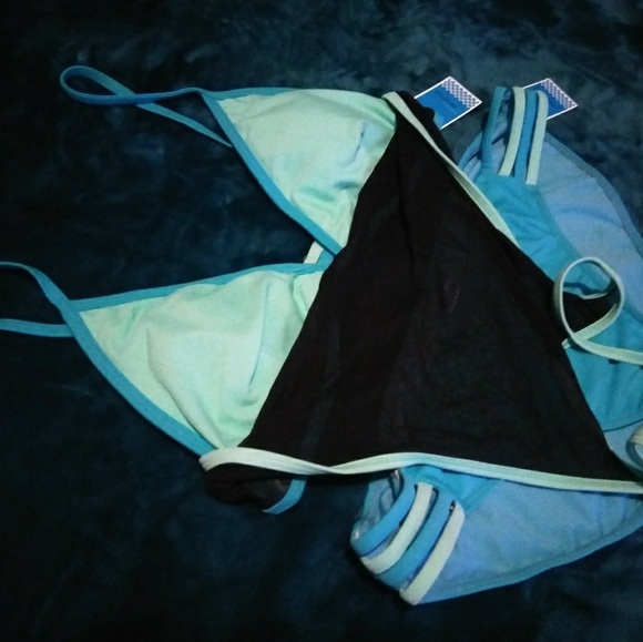 Swimsuit - Picture 4 of 7